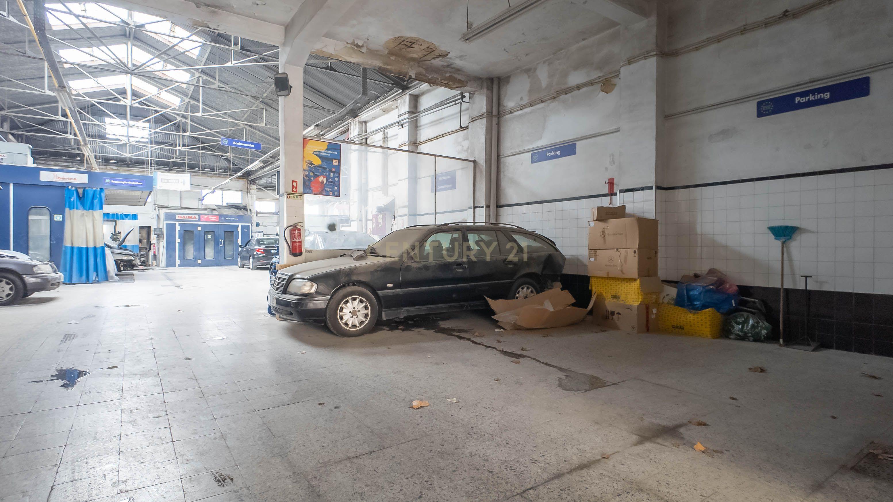Loja/Armazém à Venda com 688 m² junto ao Alto de São João, Lisboa - Image 31