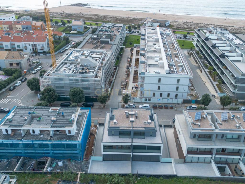 Moradia nova T4+1, de luxo, a escassos metros da Praia de Canidelo - Image 64