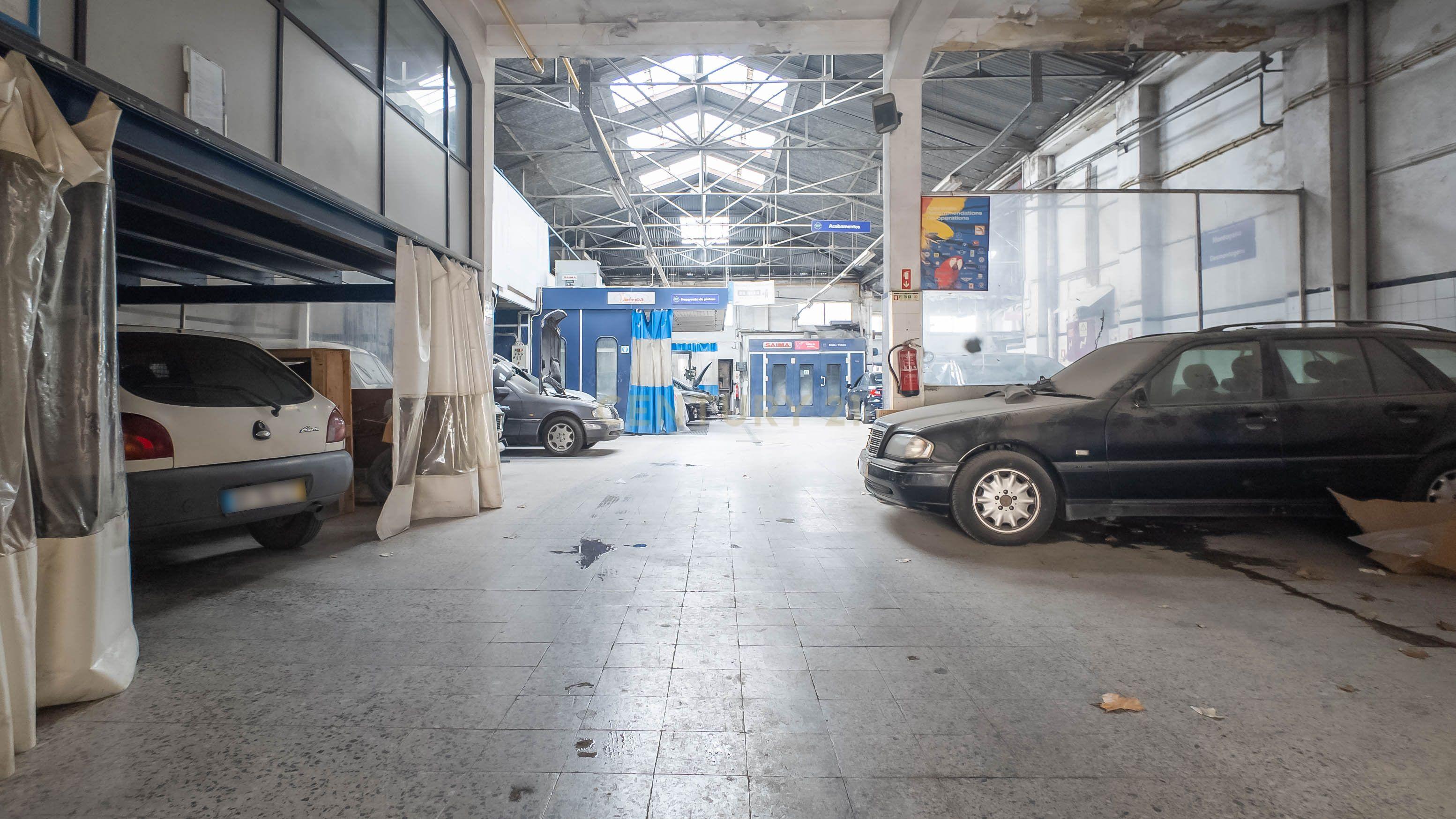 Loja/Armazém à Venda com 688 m² junto ao Alto de São João, Lisboa - Image 32