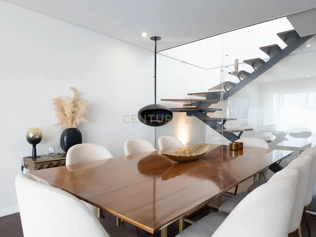 Apartamento T3 Triplex em condomínio privado em Vila Nova Gaia. - Image 11