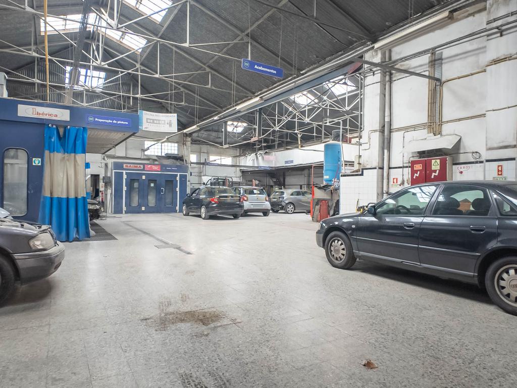 Loja/Armazém à Venda com 688 m² junto ao Alto de São João, Lisboa - Image 33