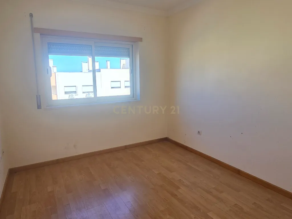 Apartamento T3 com suite e estacionamento | Fidalguinhos, Barreiro - Image 6