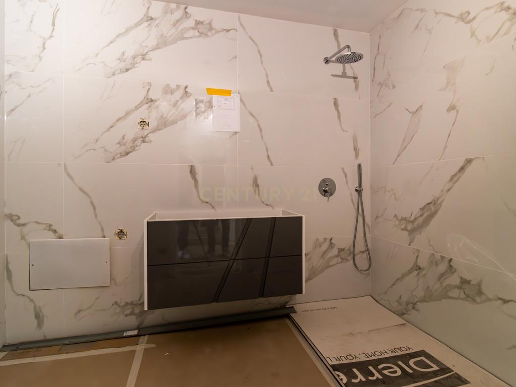 Excelente Apartamento T3 NOVO na Praia Pedra do ouro - Image 16
