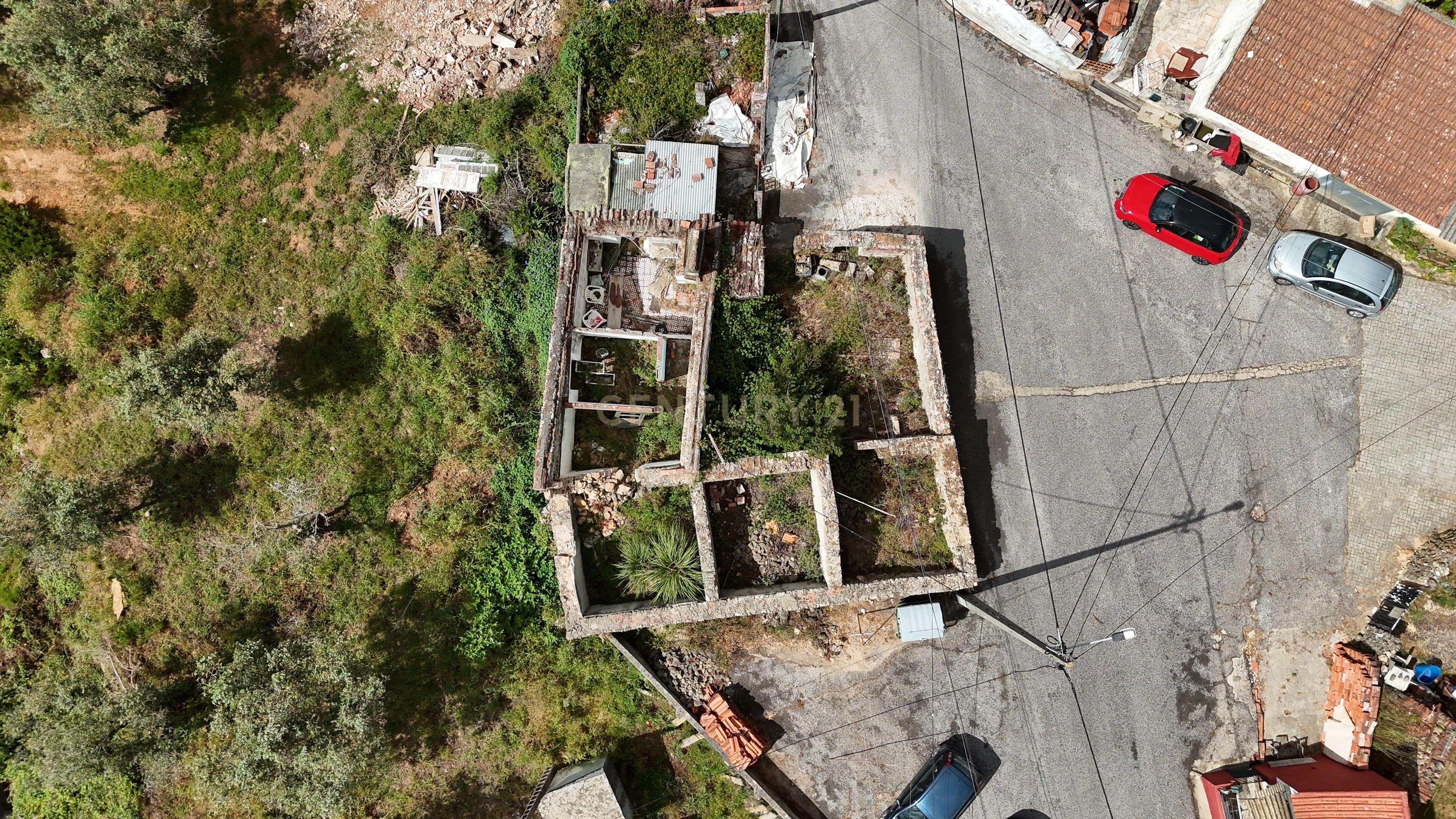 Fotografia 7 de Ruína para venda em Lousa