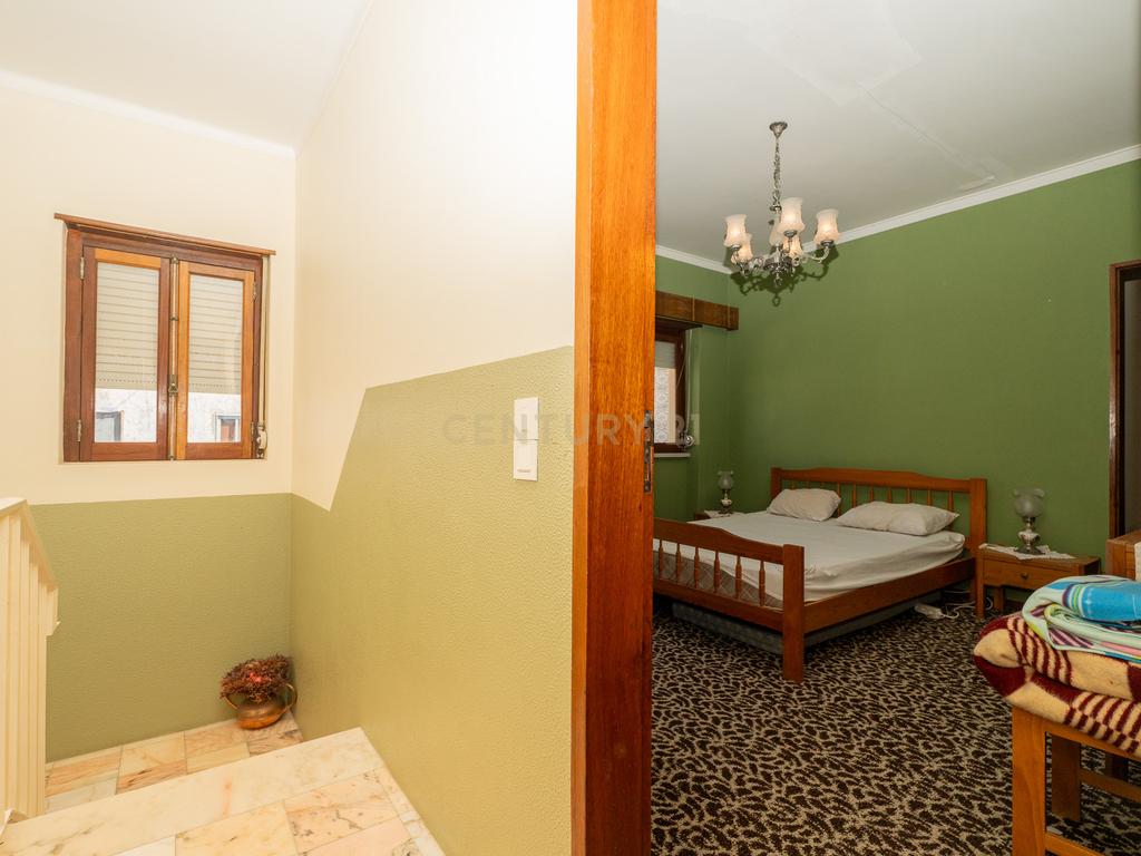 ** Excelente Moradia T3 c/ boas áreas na Ventosa - Torres Vedras ** - Image 31