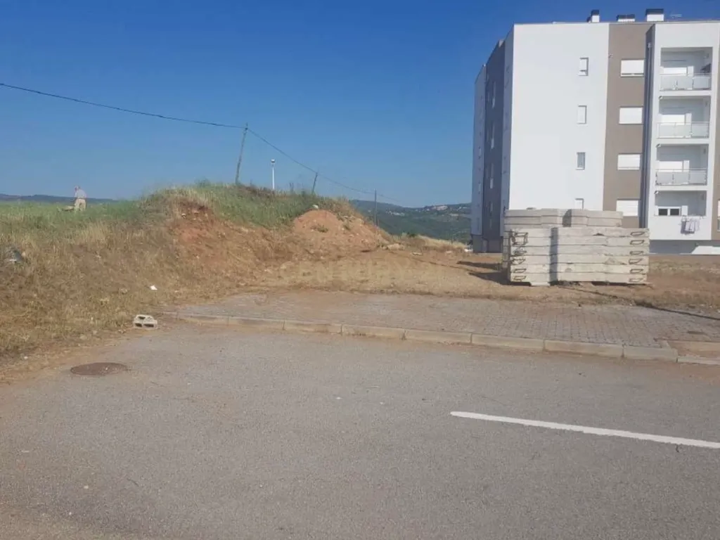 Terreno excepcional em Bragança - HABITAÇÃO PLURIFAMILIAR - Image 11