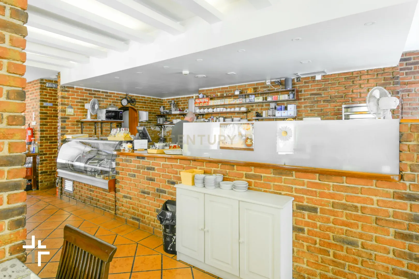 Fotografia 6 de ​Espaço Comercial com Terraço | S. Domingos de Rana
