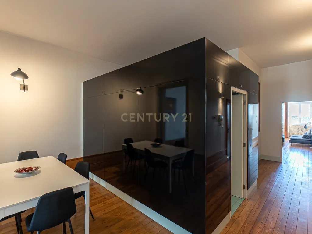 Apartamento T1 com Estacionamento e Varanda nas Fontainhas, Porto - Image 14
