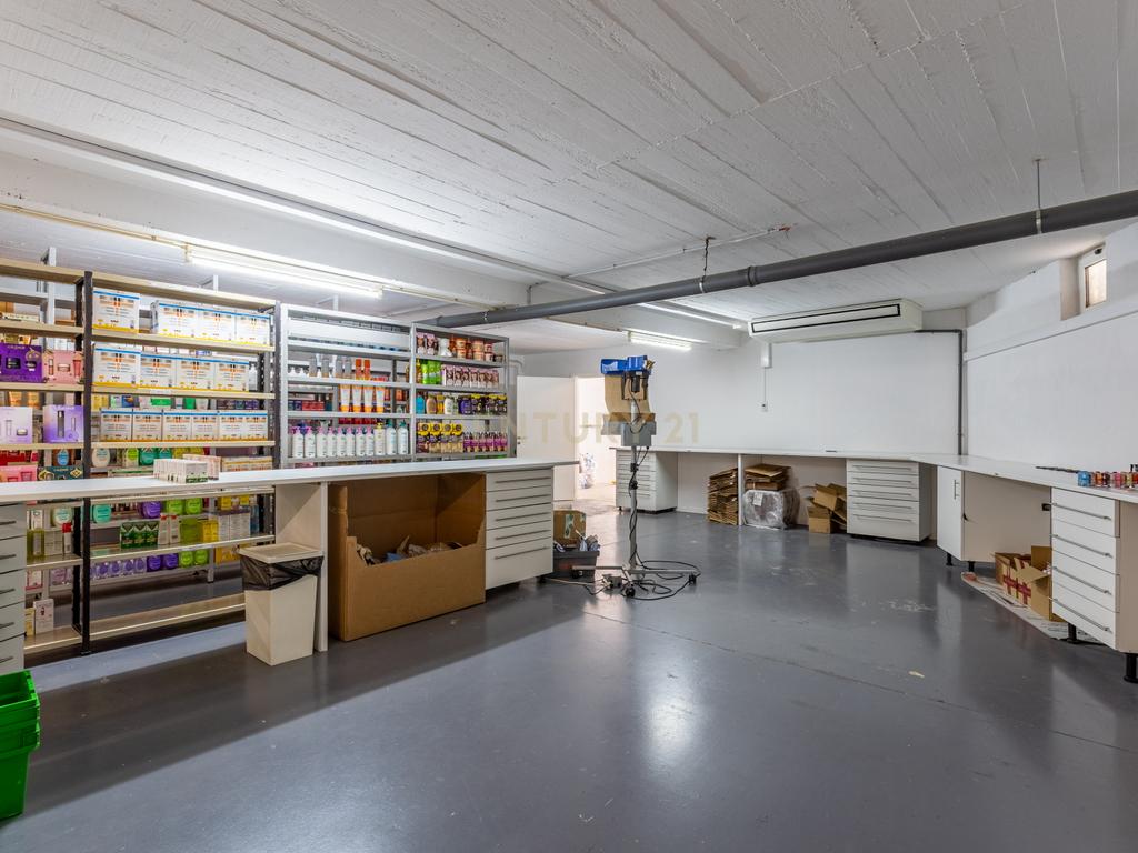 Loja em Alfragide, central, 367 m2 - Image 27