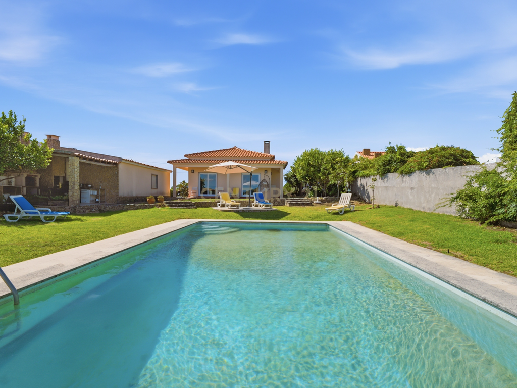Moradia Isolada com Piscina em Lote de 908 m² | Sala Ampla | Jardim e Vista Desafogada -Mafra - Image 53