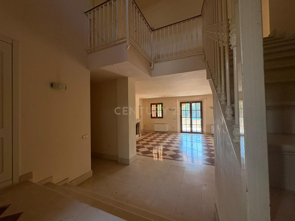 Casa de Luxo em Estepona, Málaga - Perto da Praia e Golfe - Image 18
