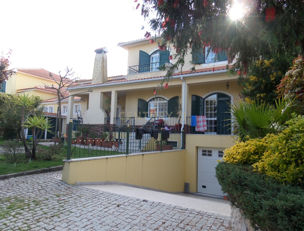 Moradia T4 em Alhos Vedros - Image 4