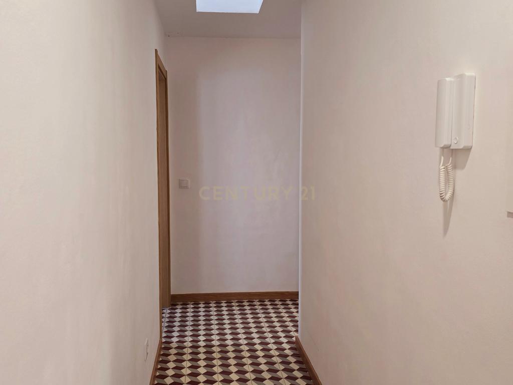 Moradia T6 Duplex no Centro Histórico de Évora – Ideal para Alojamento Local ou Arrendamento Estudantil - Image 37