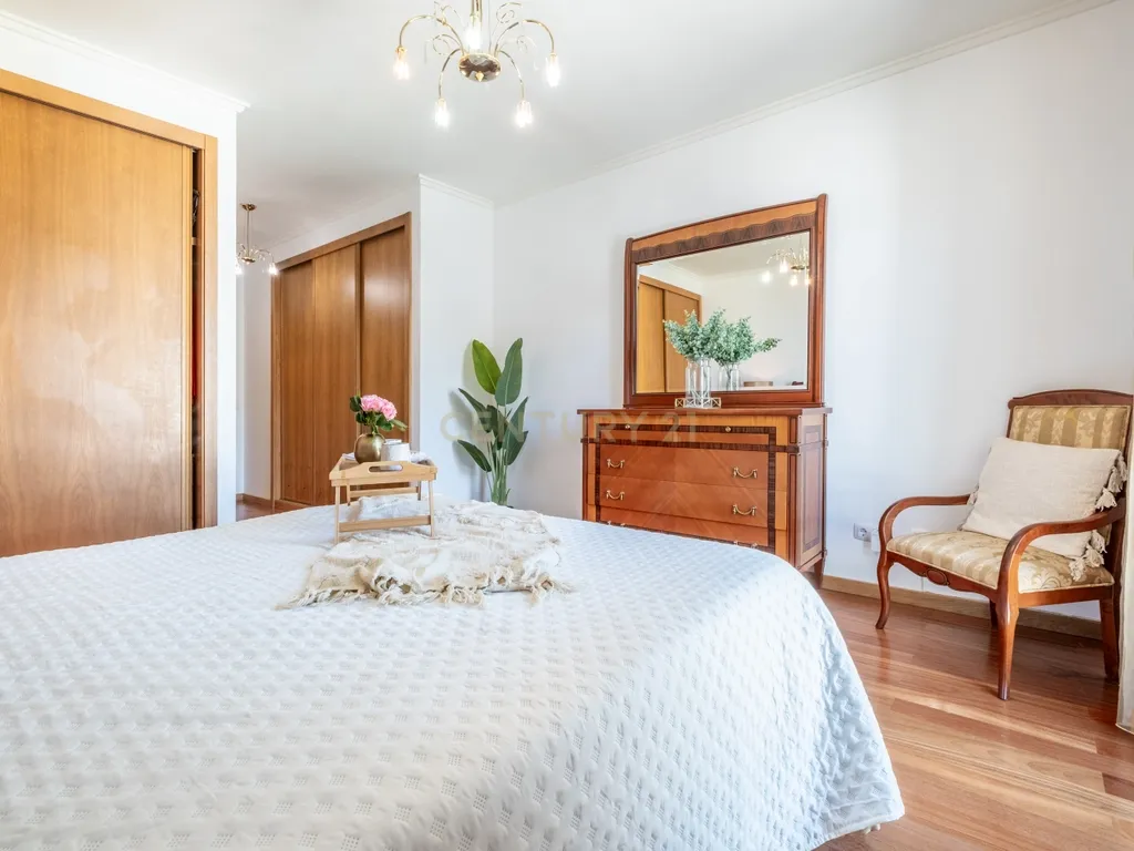 Penthouse com Vista Mar em Funchal, Madeira - Image 16