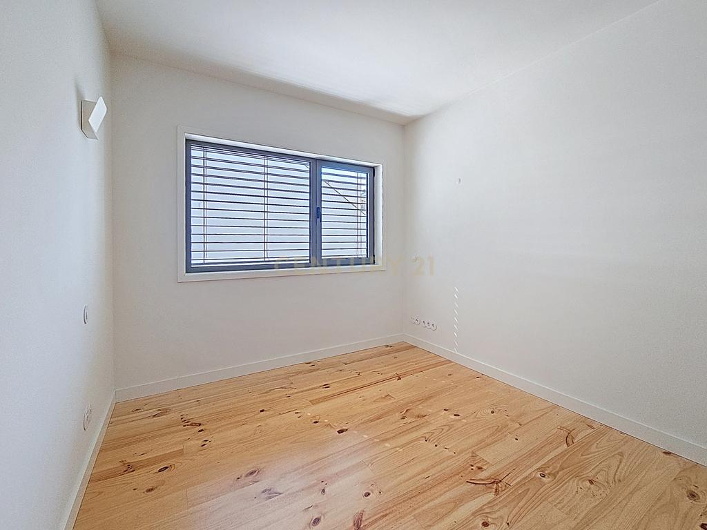 Apartamento T2 Novo – Rua do Bonjardim, Porto - Image 19