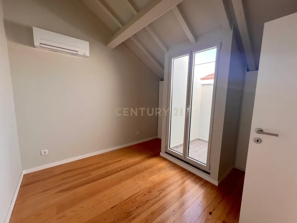 Apartamento T3 no centro de Caldas da Rainha - Image 3