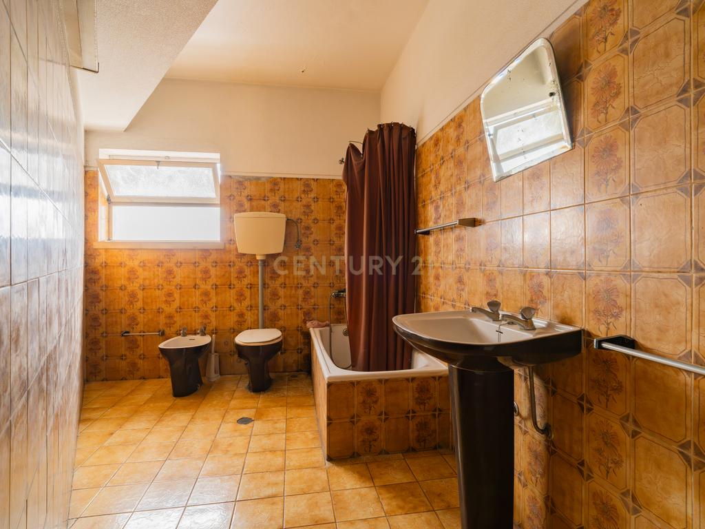 Apartamento T2 em Marinha Grande - Oportunidade Única! - Image 18