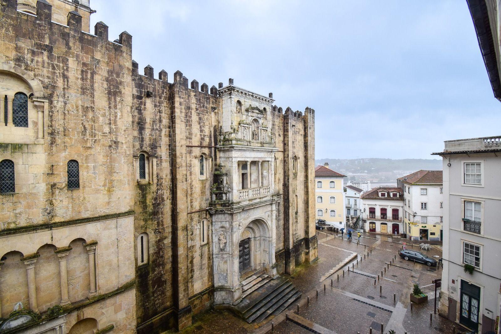 Apartamento T0 em Coimbra, perto do centro histórico - Image 9