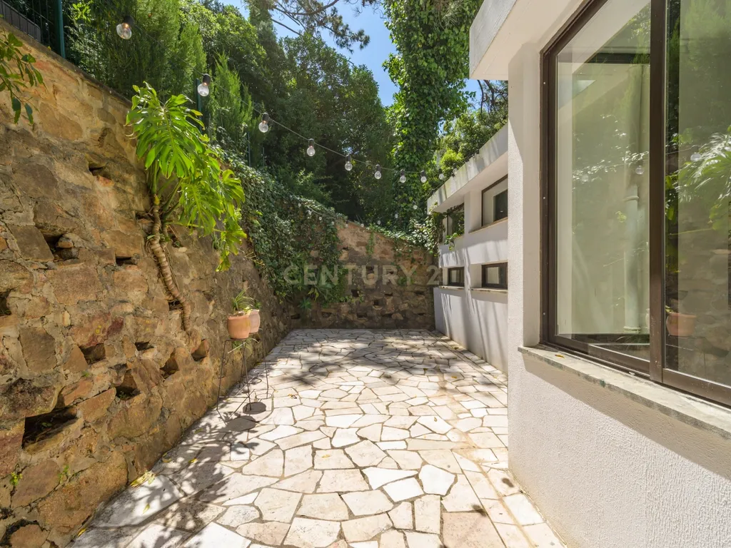 Moradia T5 - Estoril - Image 7