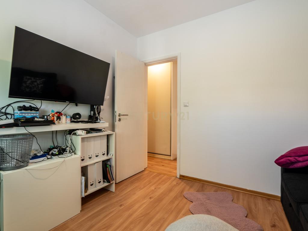 Apartamento de tipologia T4, com 2 WC e arrecadação localizado em Santo António dos Cavaleiros – Loures. - Image 26