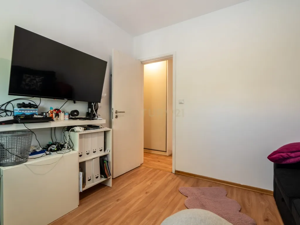 Apartamento de tipologia T4, com 2 WC e arrecadação localizado em Santo António dos Cavaleiros – Loures. - Image 26