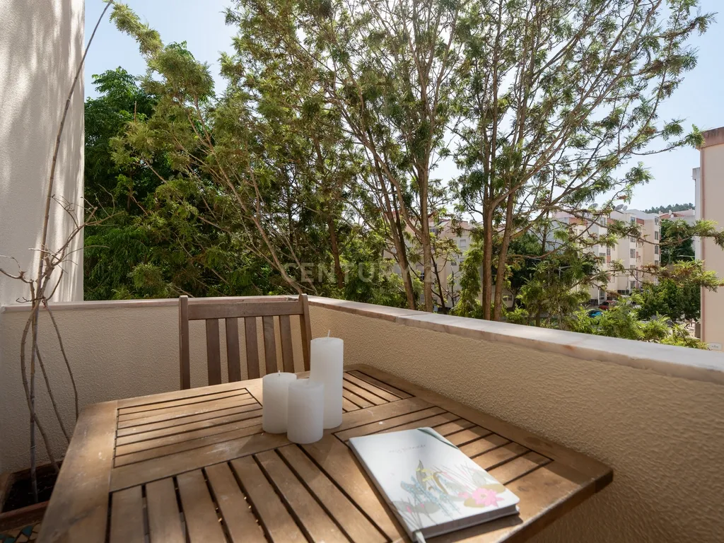 🏡 Oportunidade única: T2 espaçoso, com varanda e localização privilegiada! - Image 23