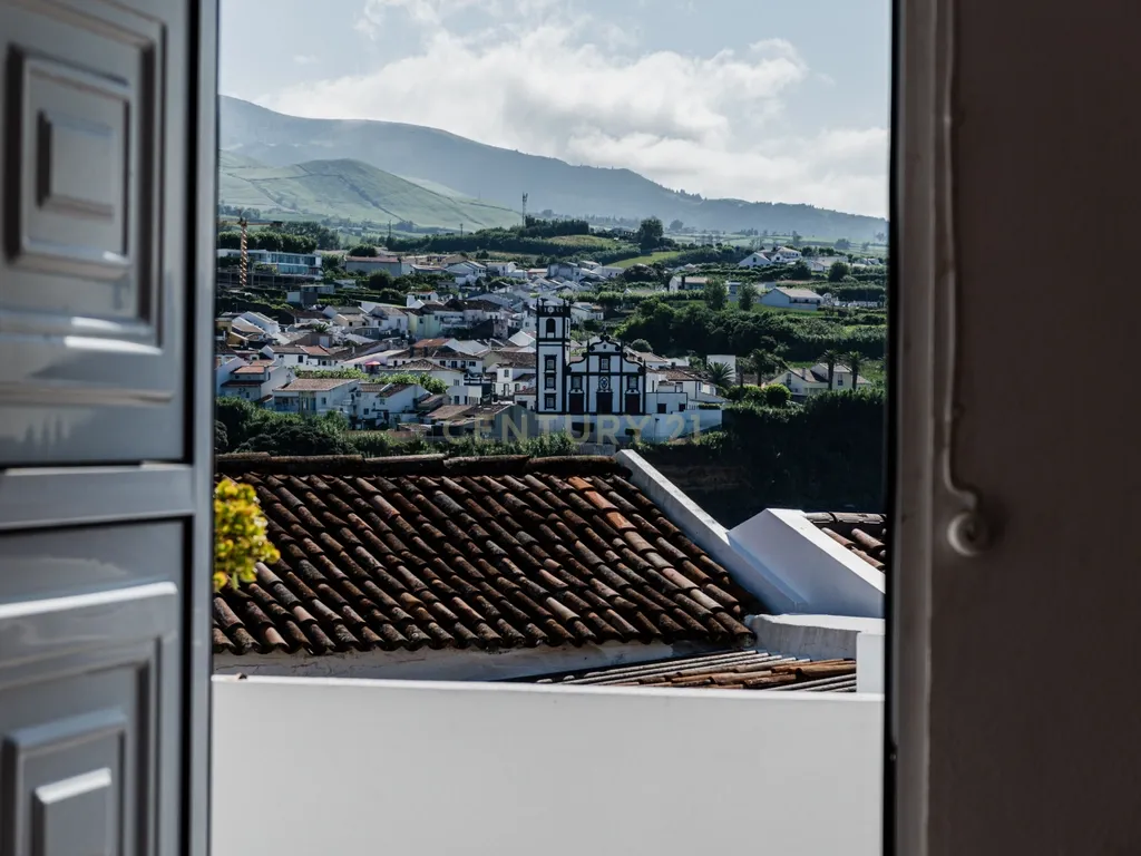 Moradia T3 com Terraço e Vista Mar em Santa Cruz, Lagoa - Image 21