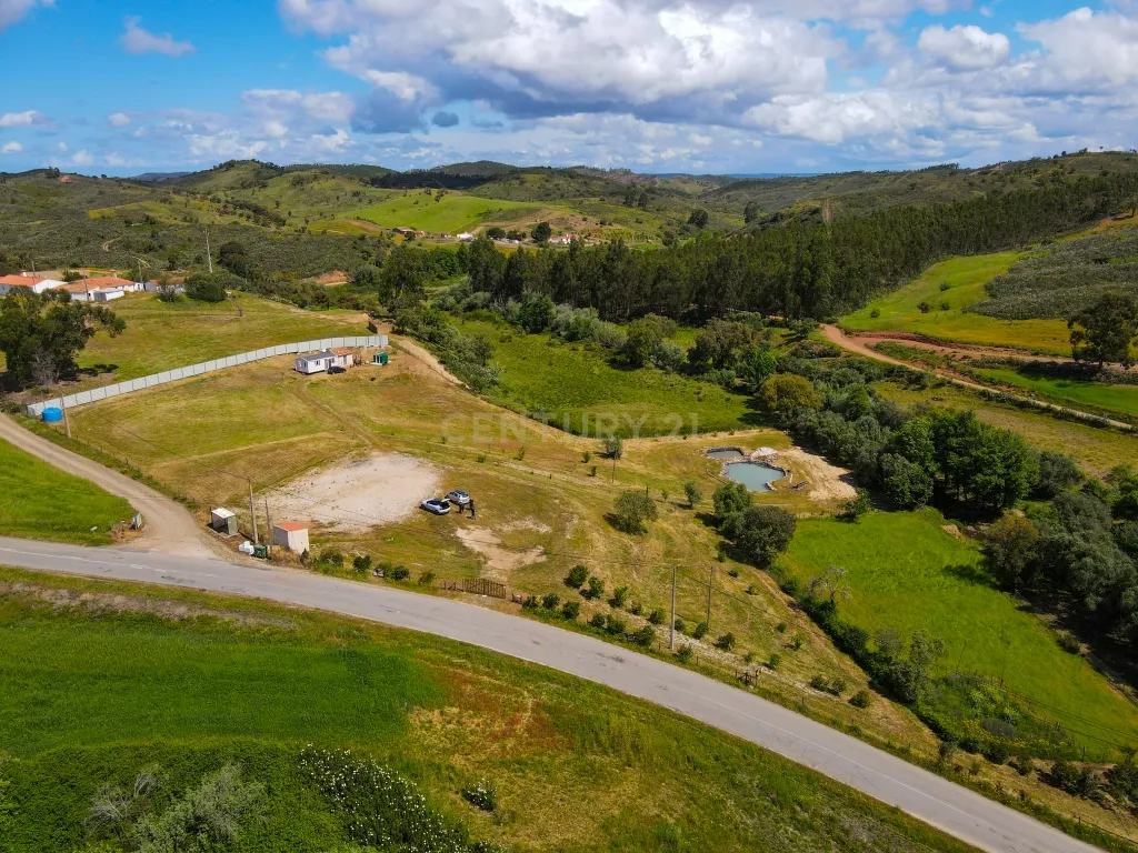 Quinta para venda (com projecto entregue para parque de campismo), com 11320m² em Odemira - Image 7