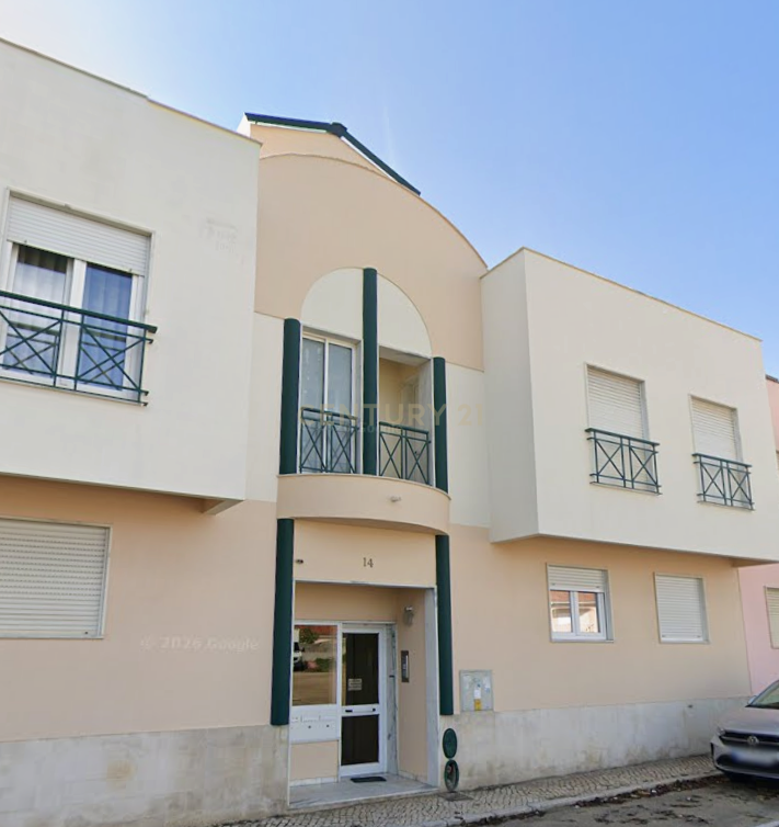Apartamento T2 Mobilado | perto da NOVA FCT | Ideal para Professores e Investigadores. - Image 31