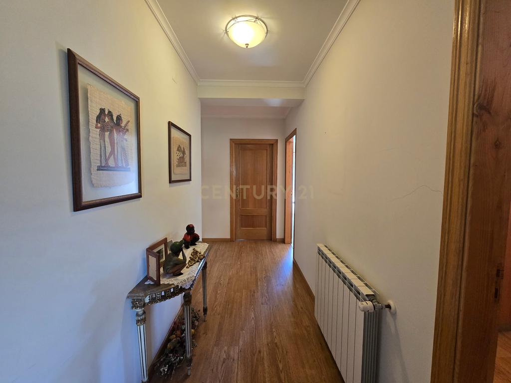 Apartamento T3 + 1 em Bragança - Image 14