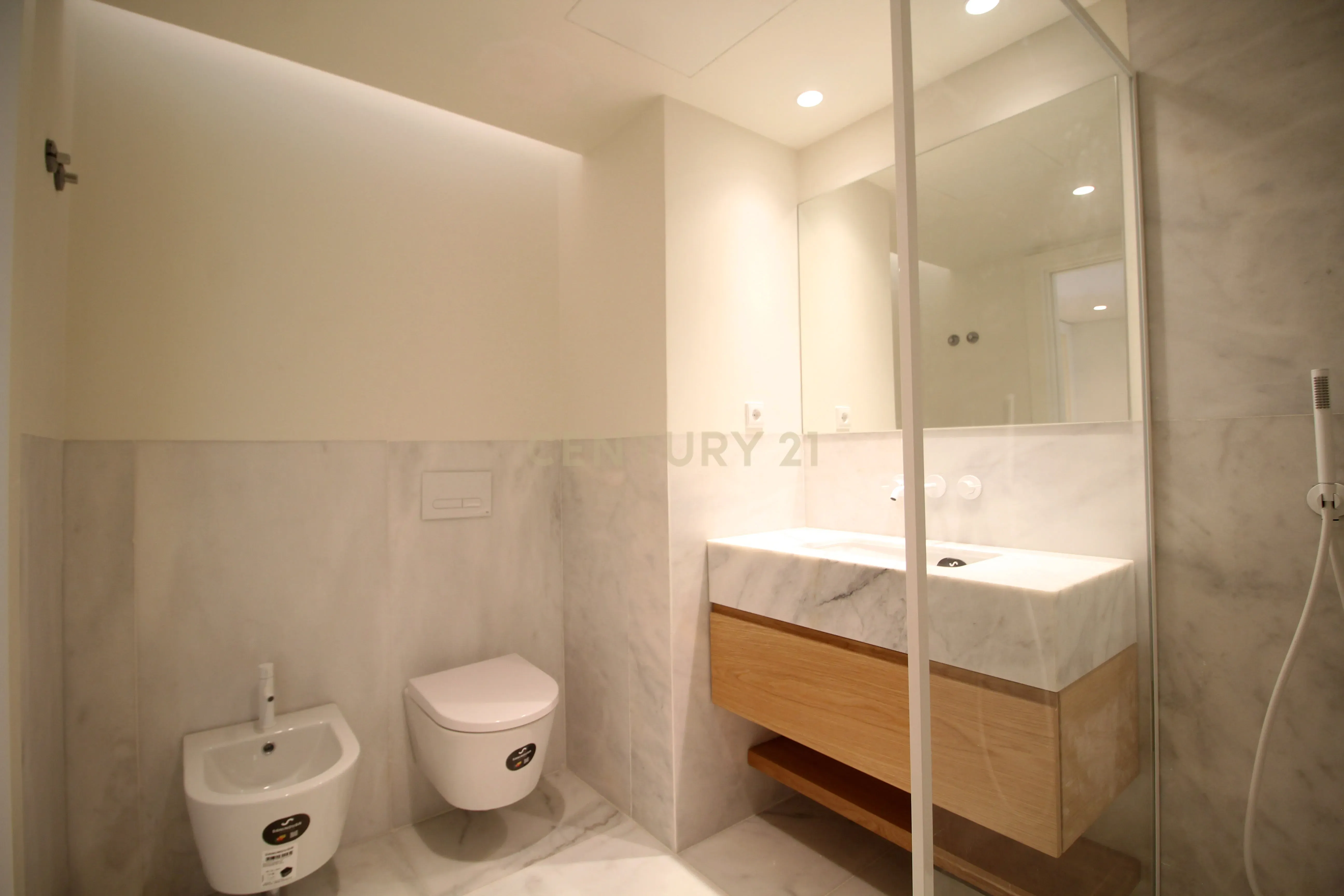 Fotografia 11 de Luxuoso apartamento T3 em Alcântara, Lisboa