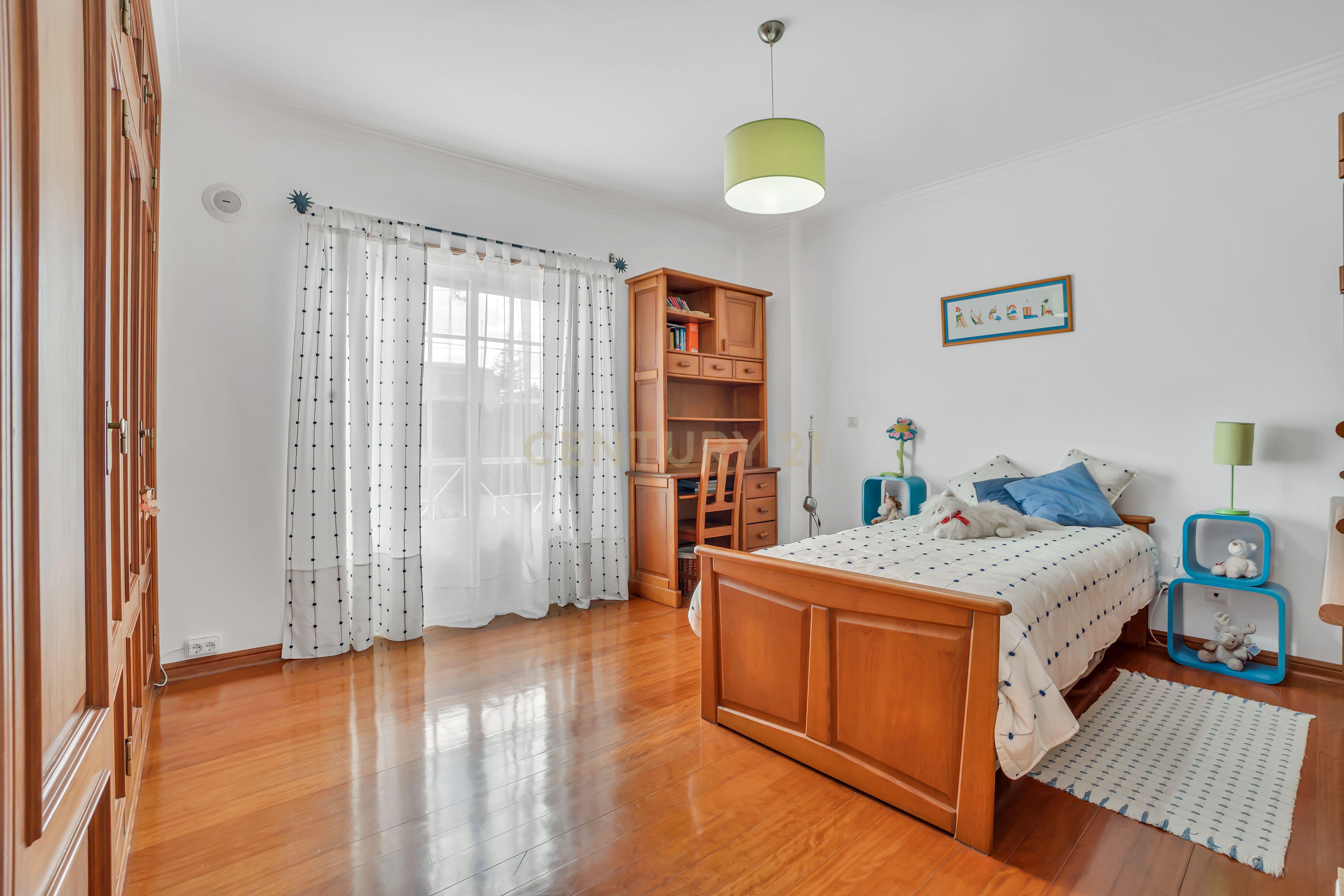 Moradia T4 em Mafra com vista de mar - Image 47