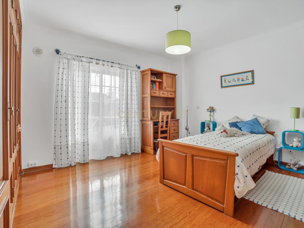 Moradia T4 em Mafra com vista de mar - Image 47