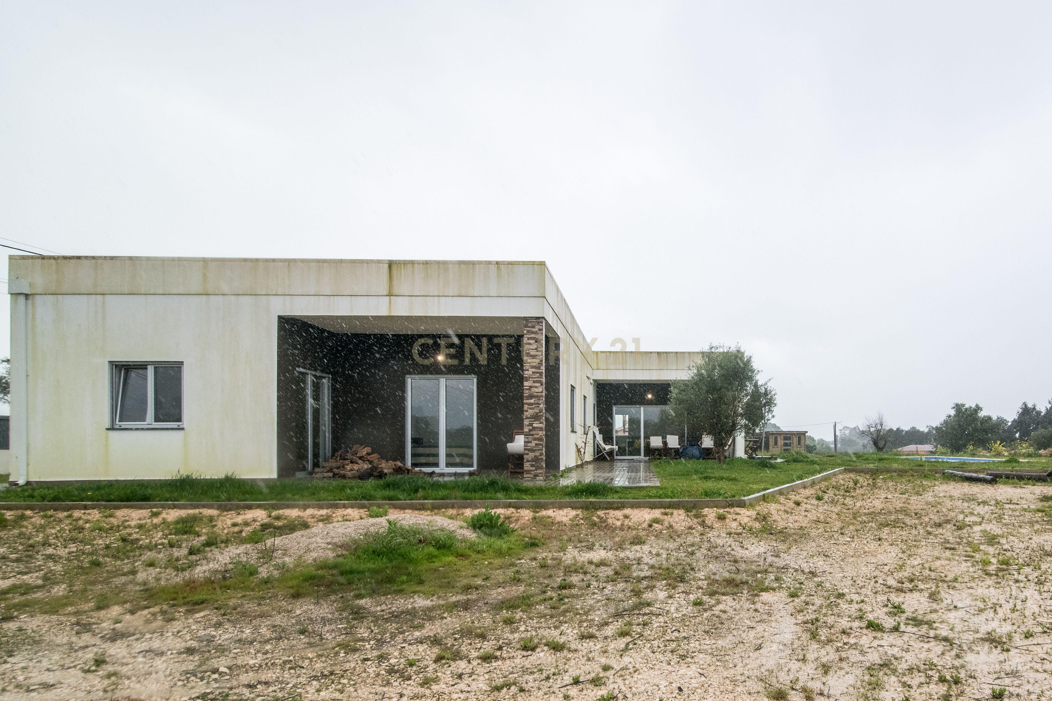 Magnífica Quinta com Moradia Moderna, Piscina e 1 Hectare de Terreno - Image 39
