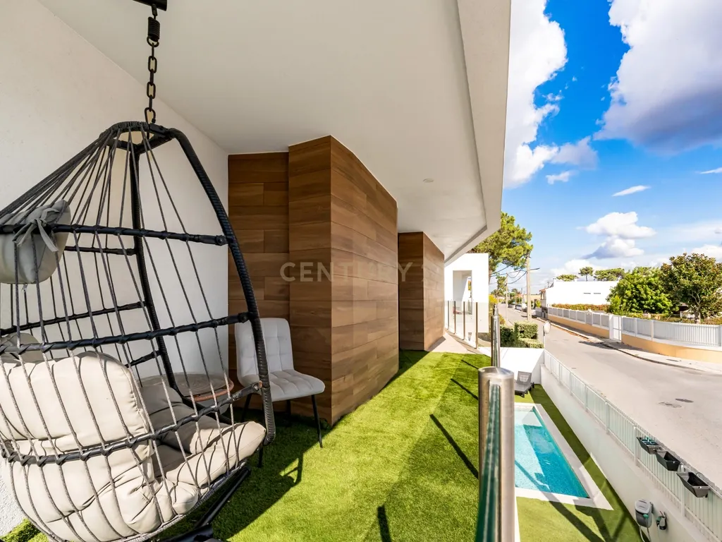 Moradia T4 Contemporânea com piscina, na Aroeira, perto do golf e praias - Image 33