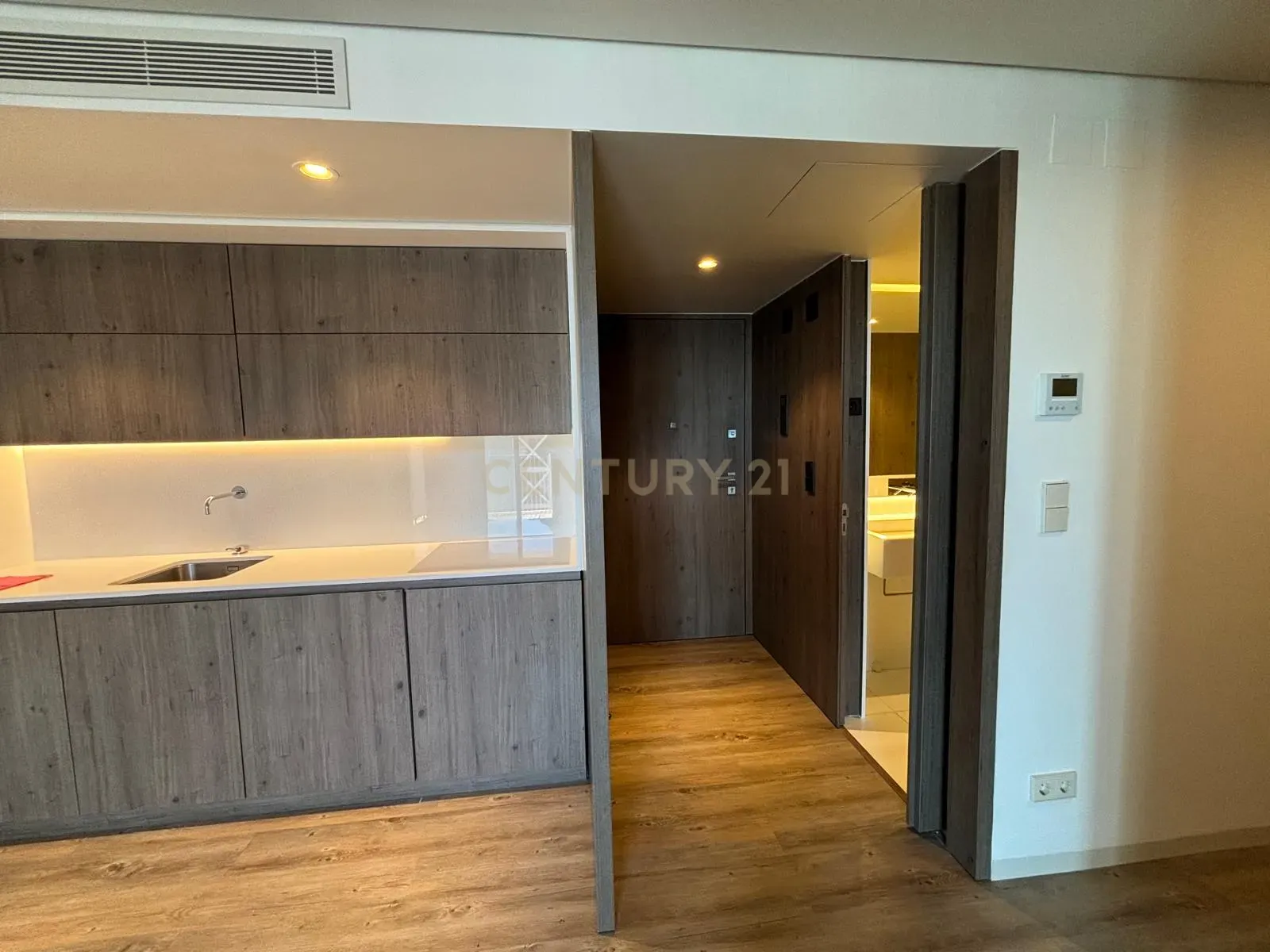 Estúdio com Vista Rio para Arrendar em Santos – Lisboa - Image 11