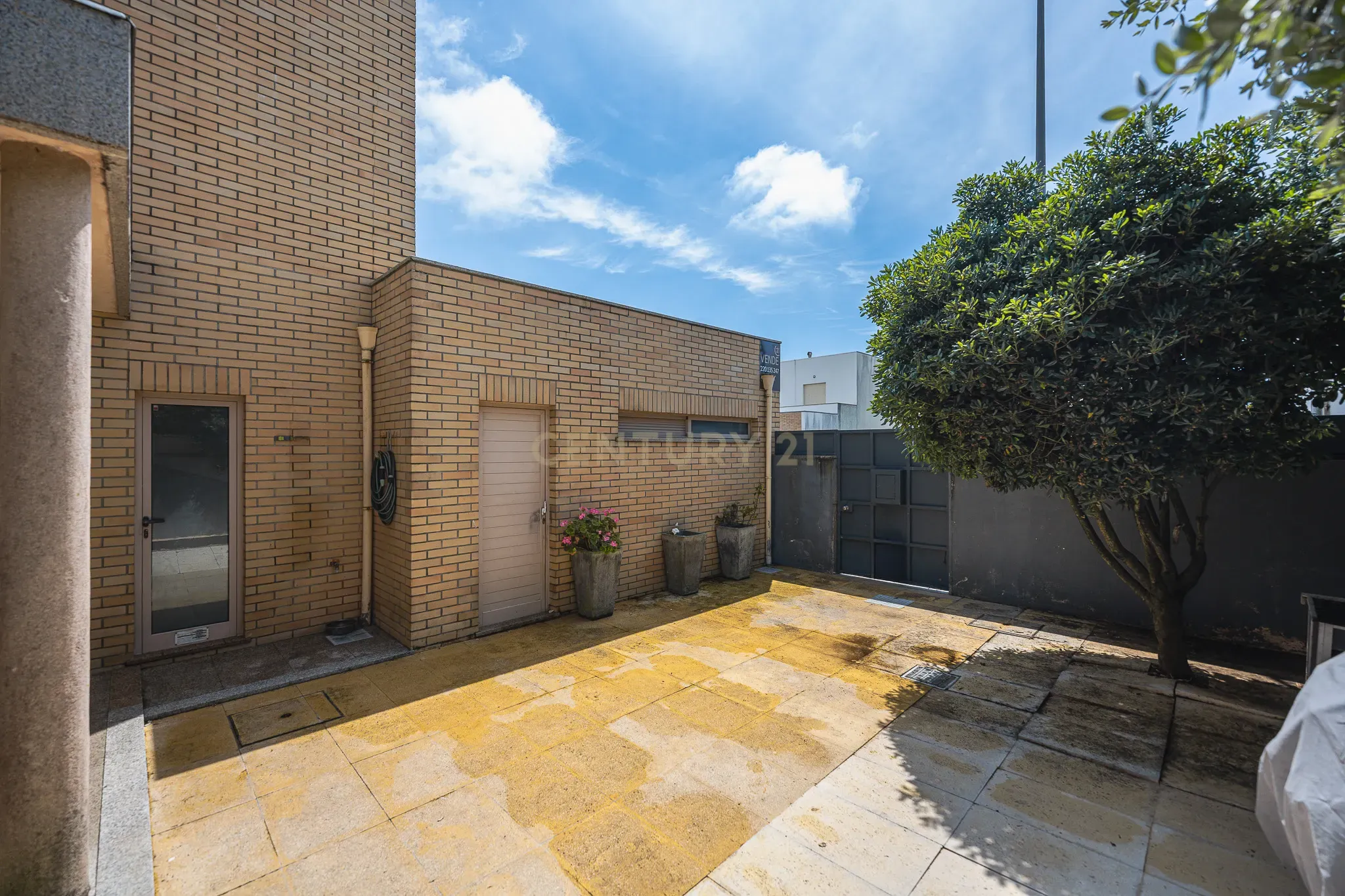 Fotografia 10 de Moradia T4 com piscina e jardim a 2 passos  da praia  Lavra – Matosinhos