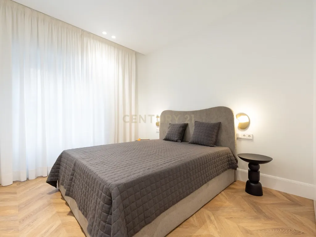 APARTAMENTO REMODELADO E MOBILIADO PERTO DA PLAZA MARQUES DE SALAMANCA - Image 8