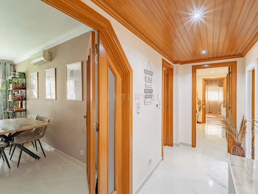 Apartamento T3 COLINAS DO SUL - Image 4