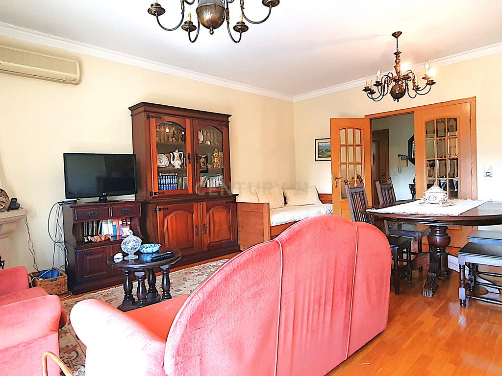 Apartamento T2 Centro da Cidade I  Garagem I Elevador - Image 6