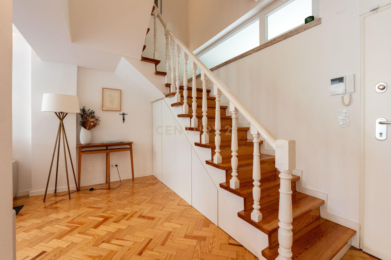 Fotografia 12 de Apartamento T3 Duplex Remodelado em Alvalade