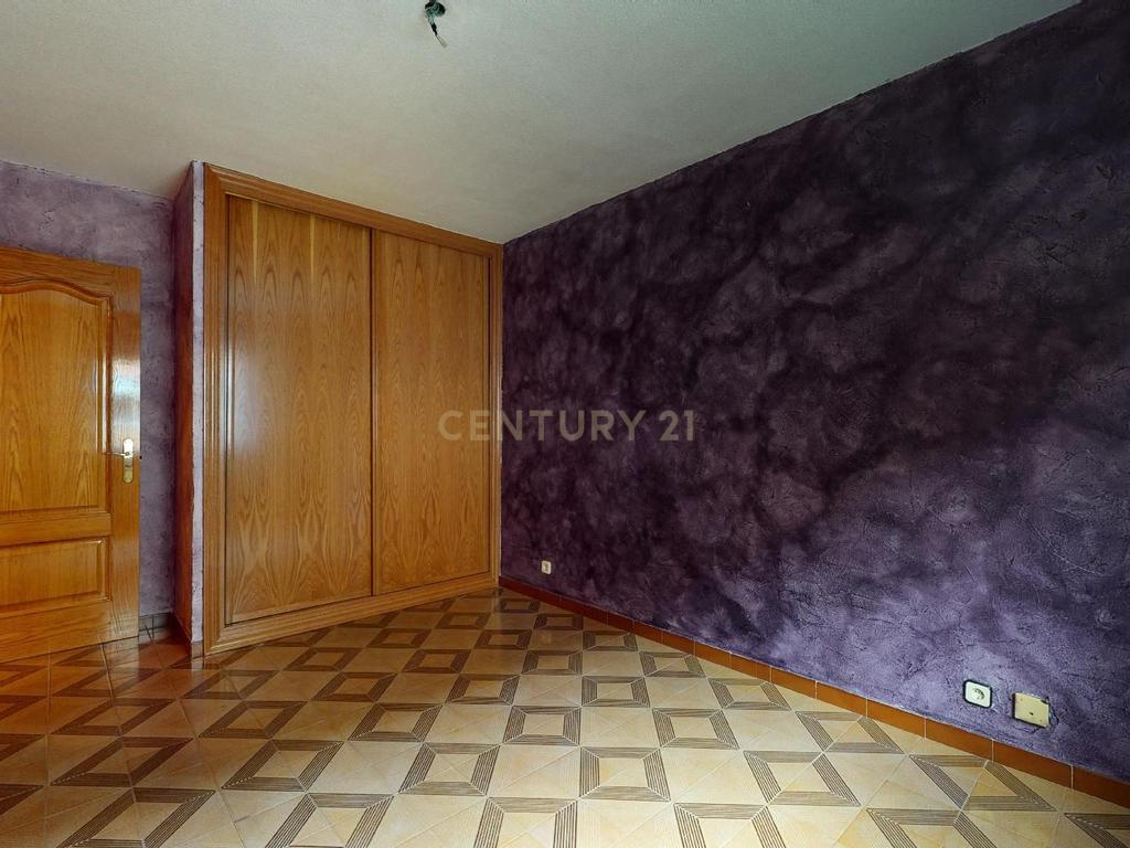Apartamento Espaçoso em Madrid com Vista para a Cidade - Image 5