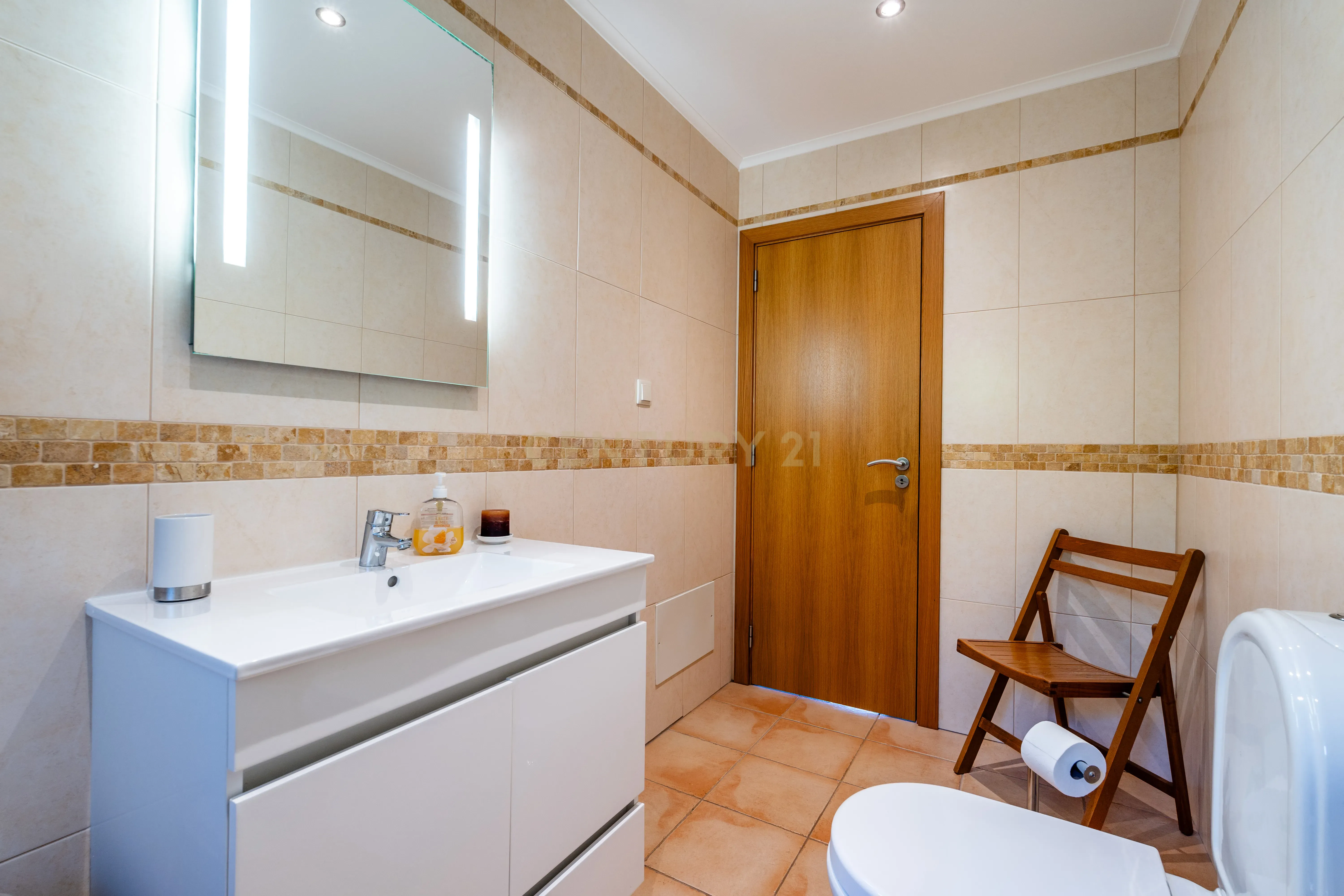 Fotografia 11 de Moradia isolada T2, com piscina, jardim, estacionamento e vista panorâmica