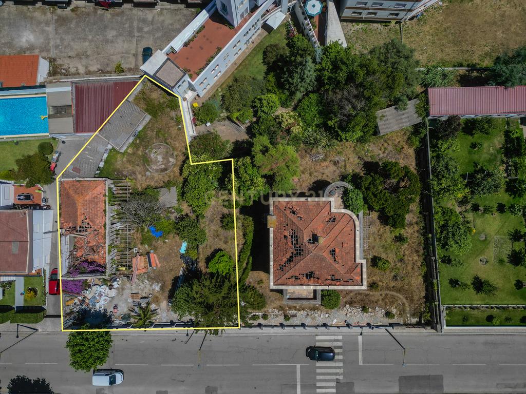 Terreno com potencial construtivo em Sotto Mayor — Figueira da Foz - Image 1