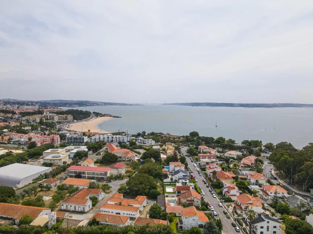 Espetacular moradia T5 em Oeiras- Alto da Barra com Jardim, Terraço e tudo pertinho de si! - Image 11