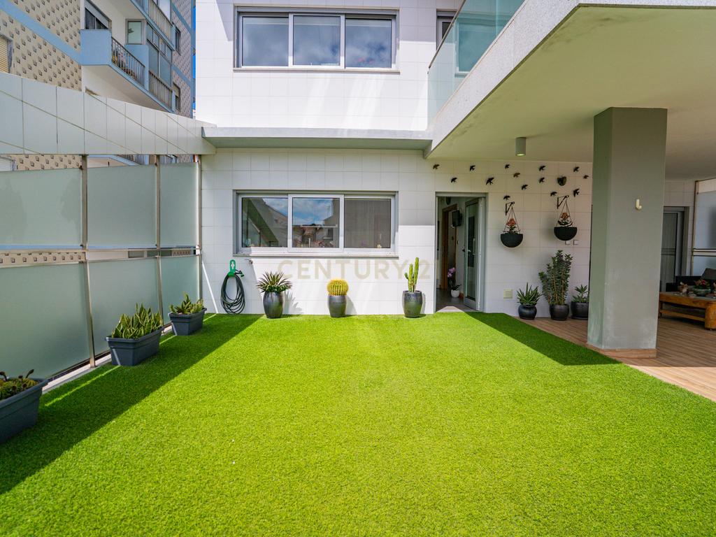Apartamento T4 Premium com Terraço na Avenida da Independência - Image 66