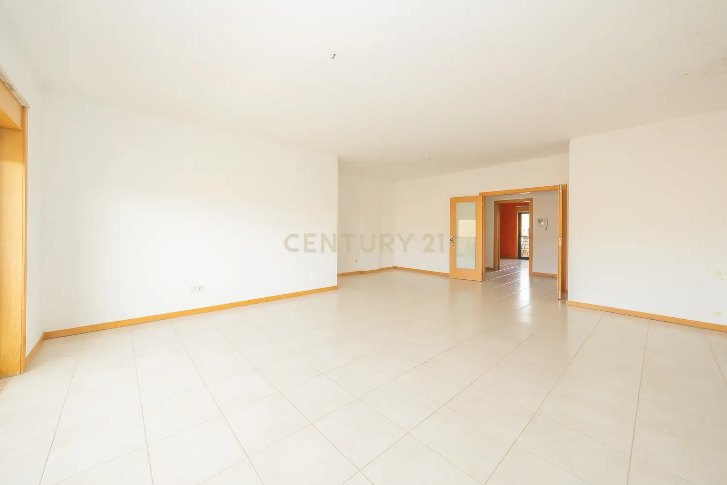 Fotografia 4 de Apartamento T3 com Duas Varandas e Dois Lugares de Estacionamento, na Vila Serena, Pinhal Novo