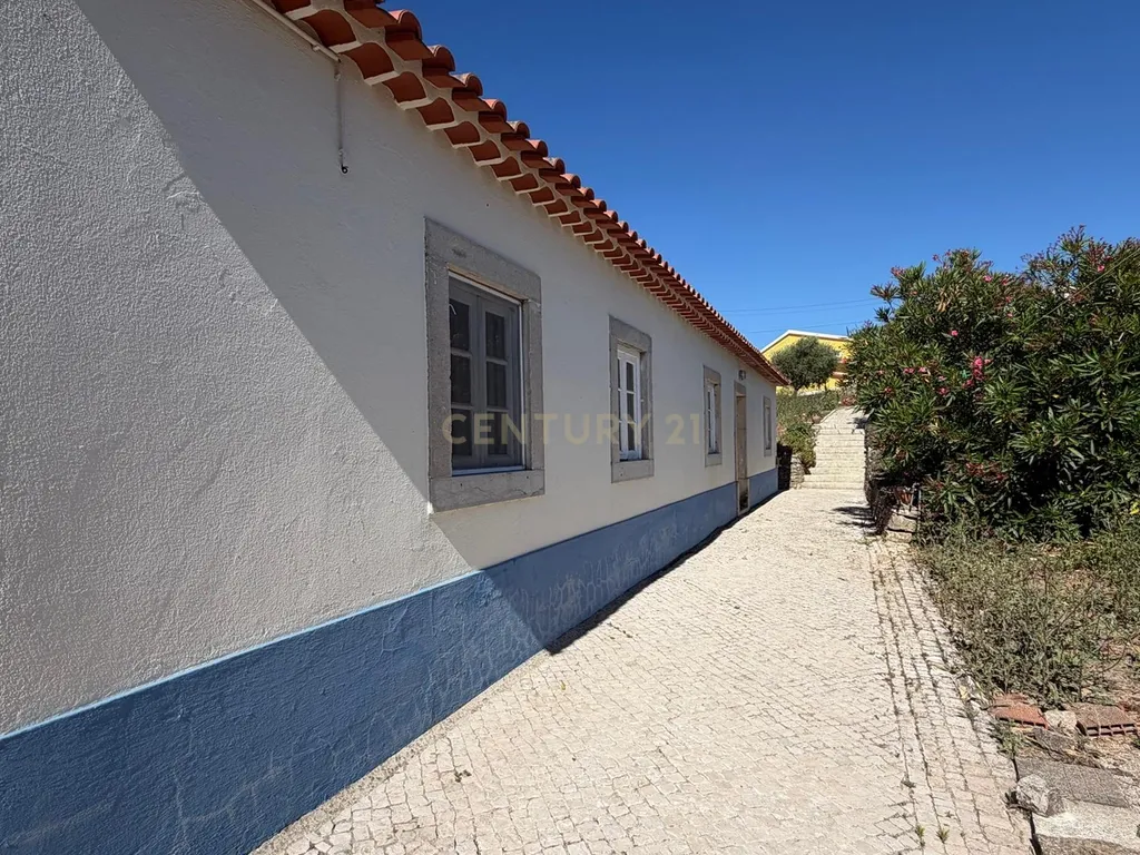 Moradia T2 em Carvalhal, Bombarral - Oportunidade Única - Image 6