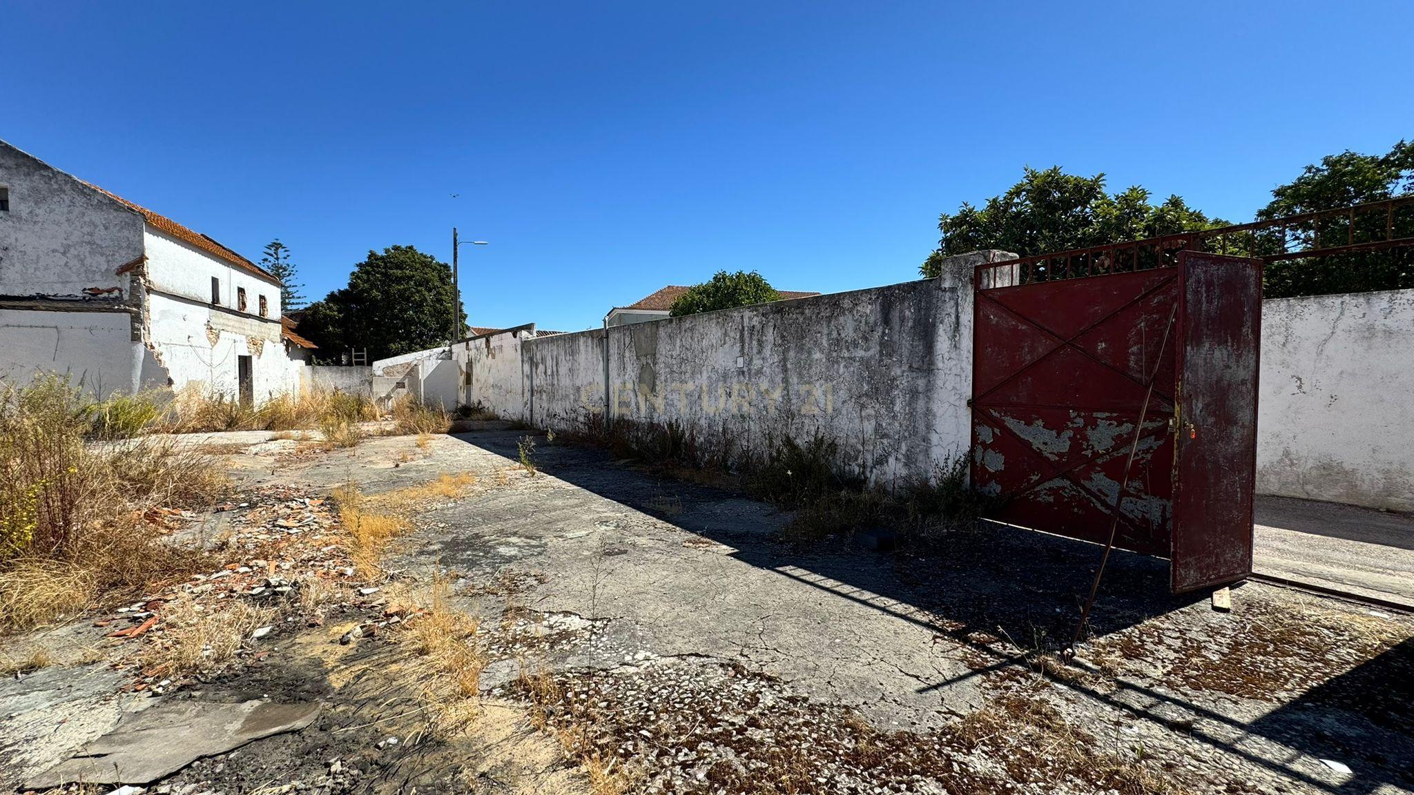 Land for sale in Cartaxo, Portugal — €150,000