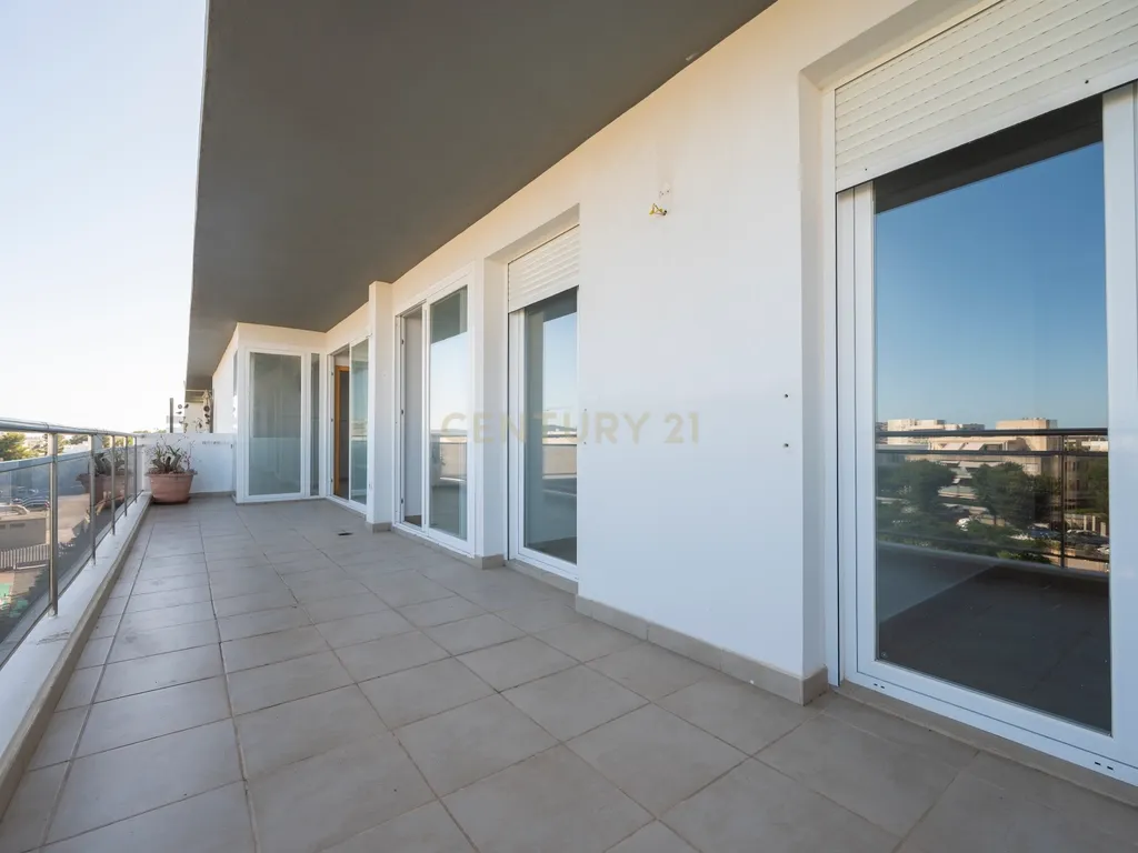 Luxuosa Moradia em Ibiza com Vista Mar e Piscina Privada - Image 30